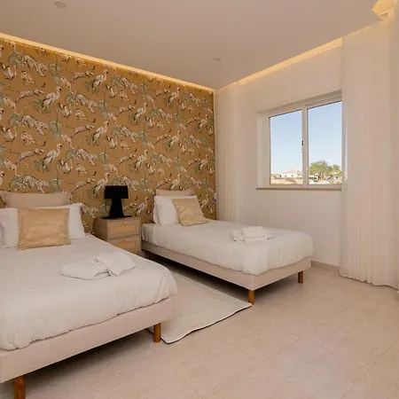 Tropical Oasis Park Villa Portimão